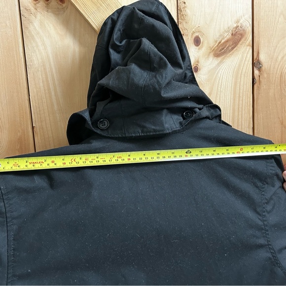 Filson Cover Cloth Mile Marker Coat - Small, Black. INCLUDES add-on Filson Hood. - Picture 15 of 16
